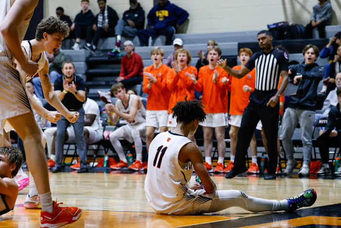 Webster Groves Missouri Mount Carmel Illinois boys basketball December 16 2023 Nate Latsch 25019